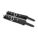 Kiotos Leather Handcuffs with Metal Shackle