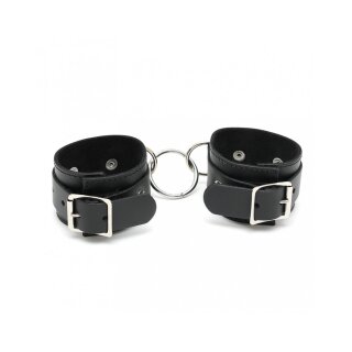 Rimba Leather Handcuffs with Ring Black